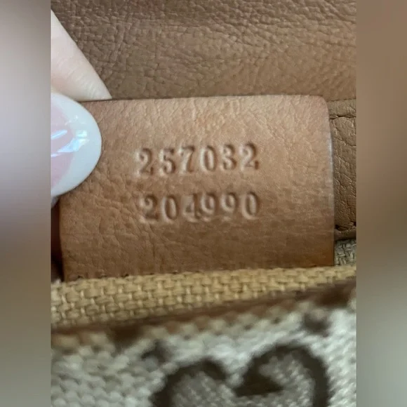 GUCCI Brown & Tan Monogram Canvas and Tan Leather Shoulder Bag (257032.204990) - Picture 13 of 15